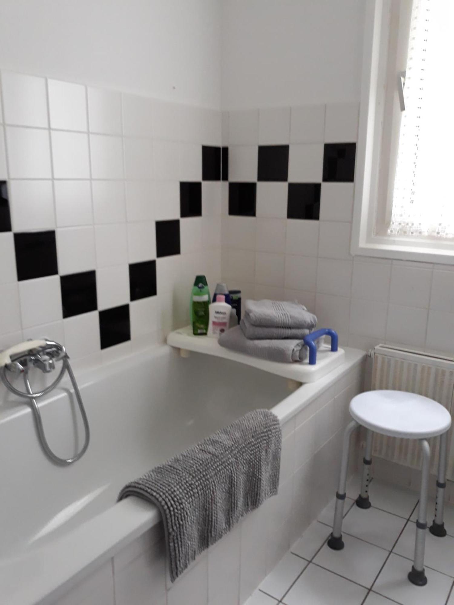 Am Klinikum Apartment Solingen Cameră foto