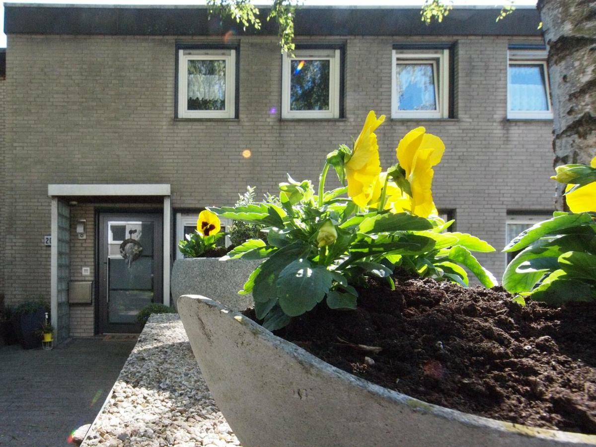 Am Klinikum Apartment Solingen Exterior foto