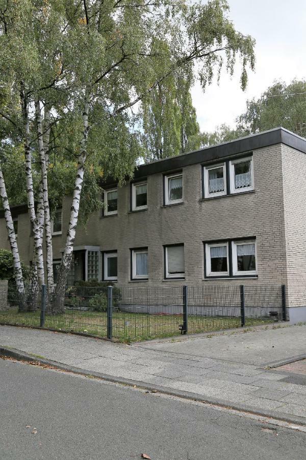 Am Klinikum Apartment Solingen Exterior foto